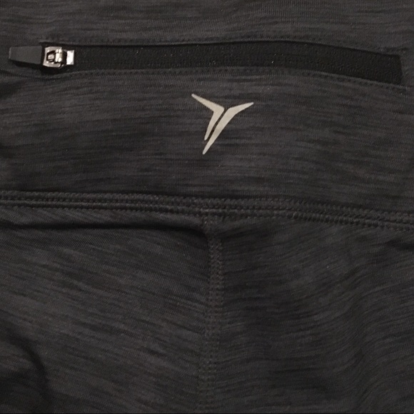 Old Navy Active- gray athletic leggings - Picture 3 of 5